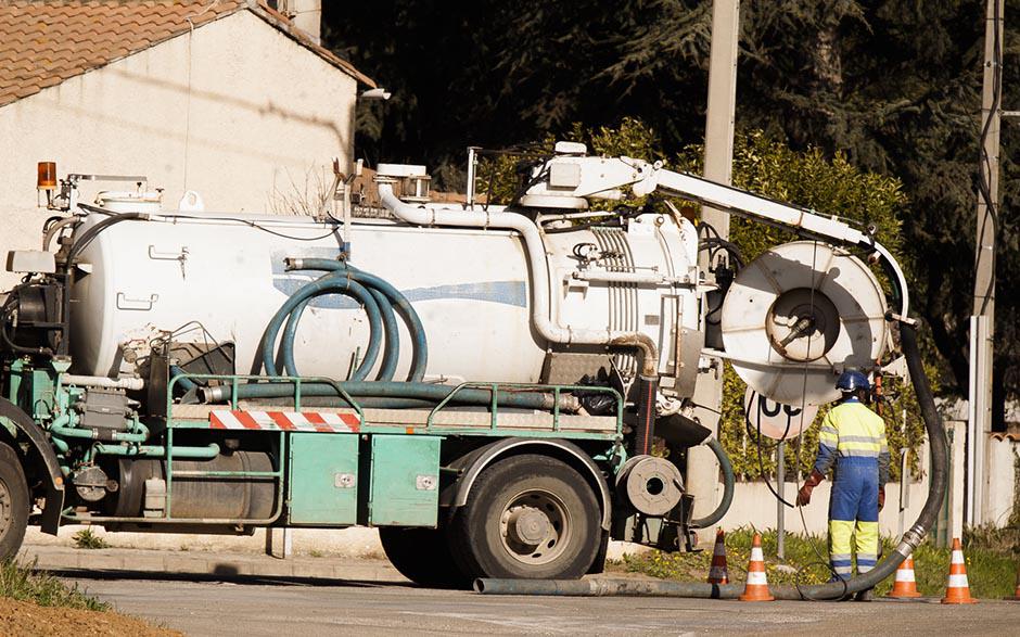 canalisation wc bouchée que faire Gennevilliers